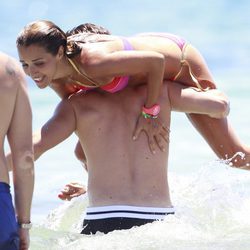 David Bustamante y Paula Echevarría se divierten en Ibiza