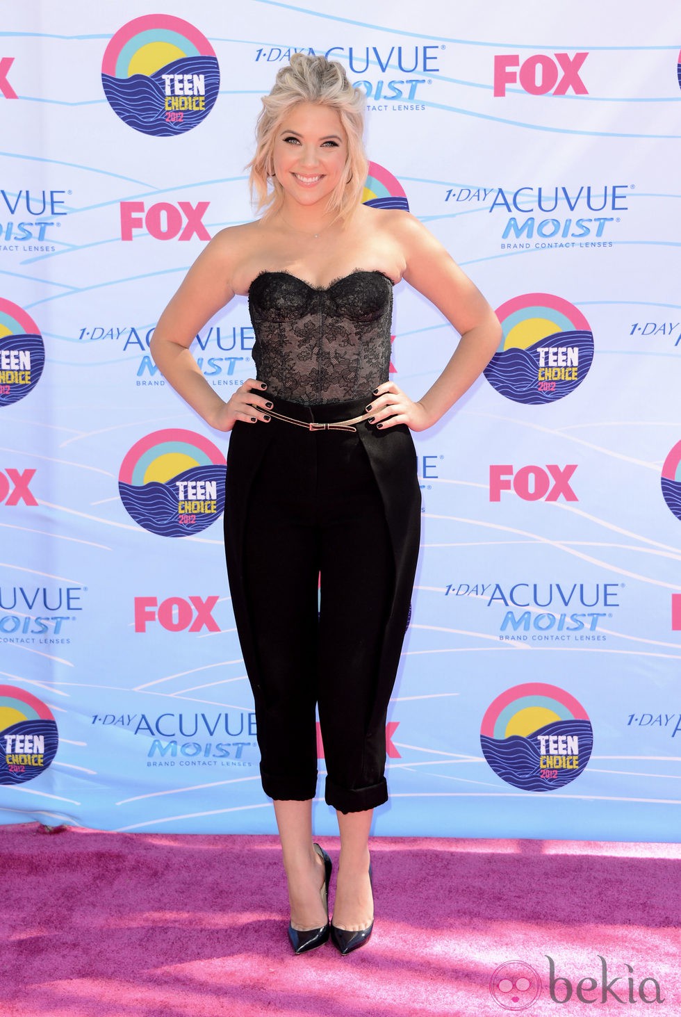 Ashley Benson en la gala Teen Choice Awards 2012