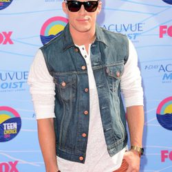 Michael Trevino en la gala Teen Choice Awards 2012