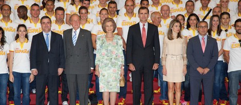 Los Reyes y los Príncipes en la audiencia al equipo olímpico español de Londres 2012