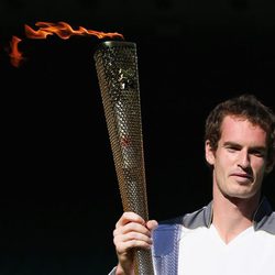 Andy Murray con la antocha olímpica de Londres 2012