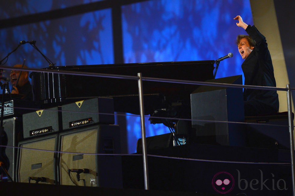 Paul McCartney en la ceremonia de inauguración de los Juegos Olímpicos