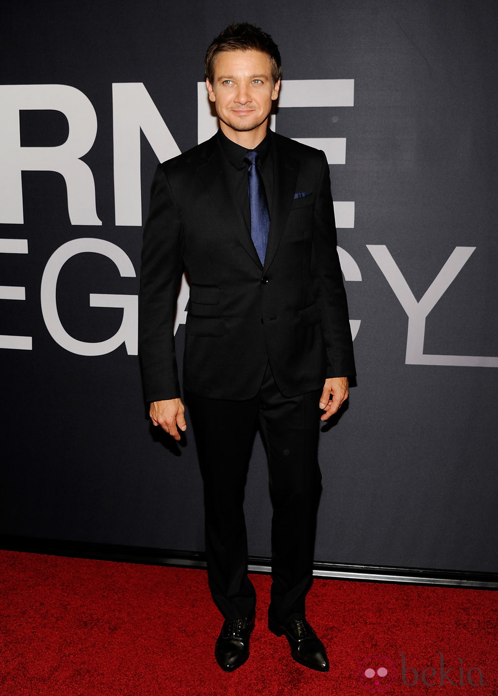 Jeremy Renner en la premiere mundial de 'El legado de Bourne' en Nueva York