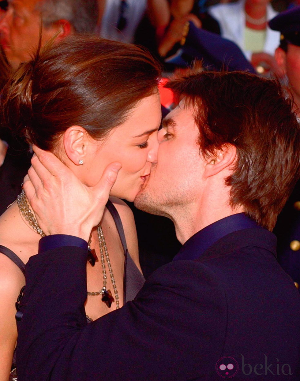 El apasionado beso de Tom Cruise y Katie Holmes