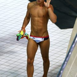 Tom Daley en bañador en la zona acuática de los Juegos Olímpicos de Londres 2012