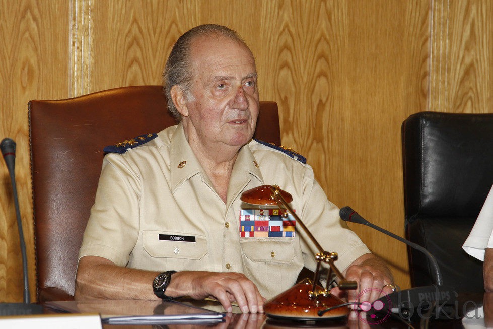 El Rey Juan Carlos con heridas en la nariz tras caerse de bruces