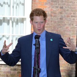 El Príncipe Harry en una recepción a jóvenes atletas durante Londres 2012