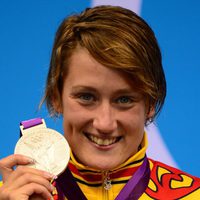 Mireia Belmonte posa orgullosa con su segunda plata en Londres 2012