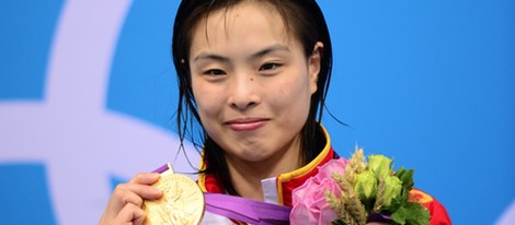 Minxia Wu con la medalla de oro de Londres 2012