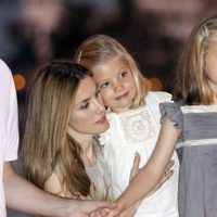 La Princesa Letizia con las Infantas Leonor y Sofía en Sóller
