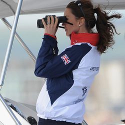 La Duquesa de Cambridge sigue la vela en Londres 2012