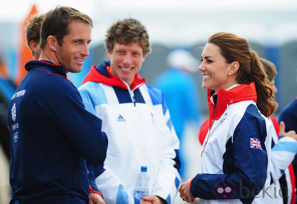 Kate Middleton con el equipo británico de vela en Londres 2012