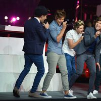 One Direction en la ceremonia de clausura de Londres 2012