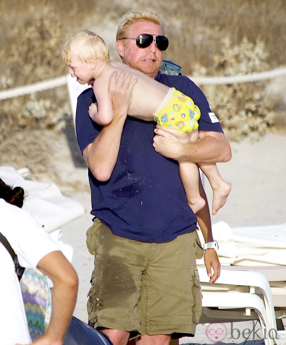 Boris Becker junto a su hijo Amadeus en Formentera