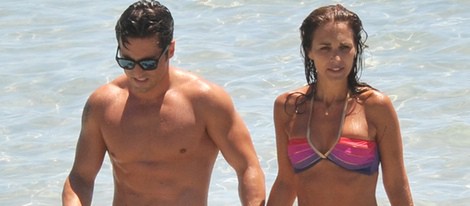 David Bustamante y Paula Echevarría, cogidos de la mano en las playas de Ibiza