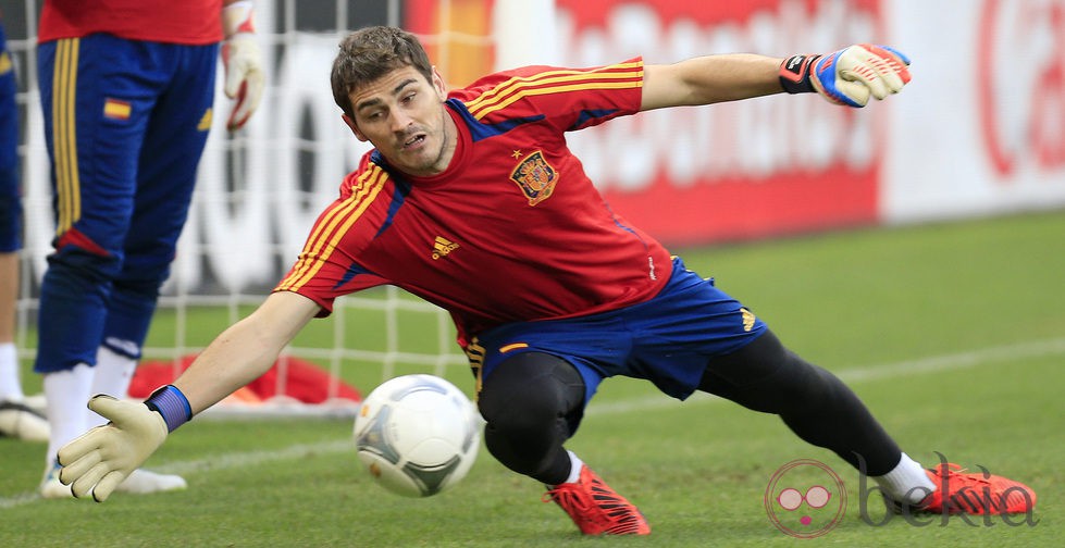 Iker Casillas entrenando con La Roja