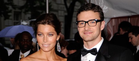 Justin Timberlake y Jessica Biel vestidos de gala