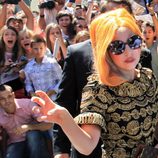 Lady Gaga con el pelo naranja en Bucarest