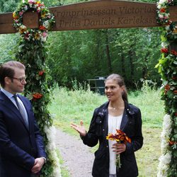 Los Príncipes de Suecia en la inauguración del 'sendero del amor'