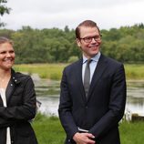 Los felices y enamorados Príncipes de Suecia en la inauguración del 'sendero del amor'