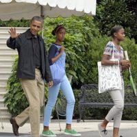 Barack Obama sus hijas Malia y Sasha disfrutando en Camp David