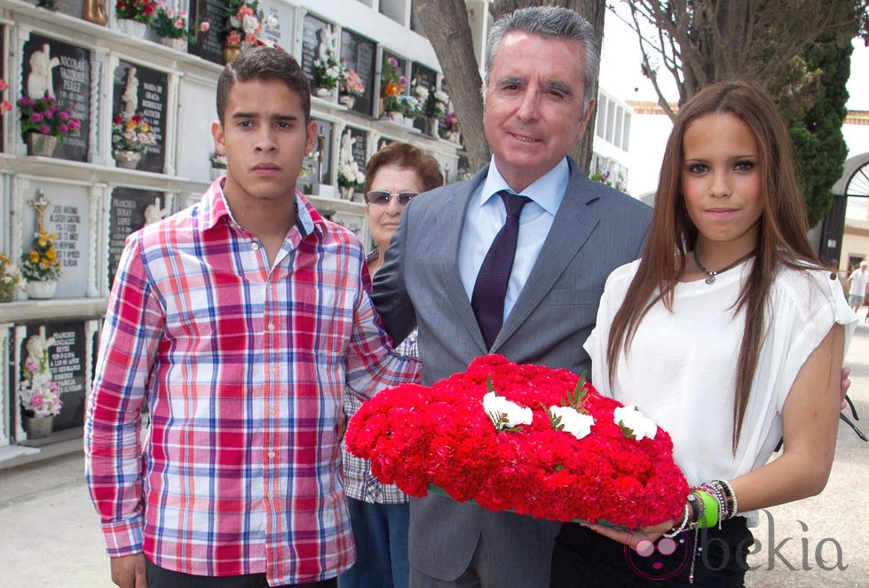 José Ortega Cano con sus hijos Gloria Camila y José Fernando