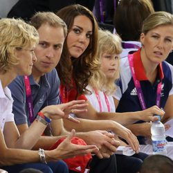 Los Duques de Cambridge, la Condesa de Wessex y su hijo en los Paralímpicos de Londres 2012