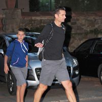 Iñaki Urdangarín y su hijo Juan camino del Real Club de Tenis Barcelona