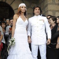 Toño Sanchís y Lorena Romero en su boda