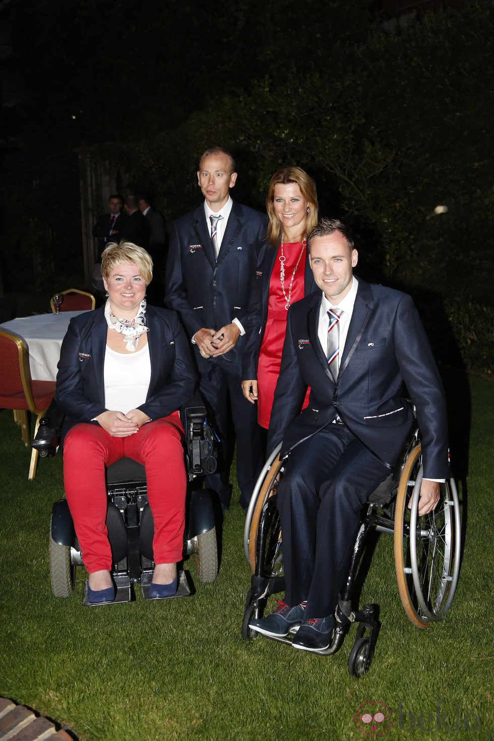 Marta Luisa de Noruega con los deportistas paralímpicos de su país en Londres 2012