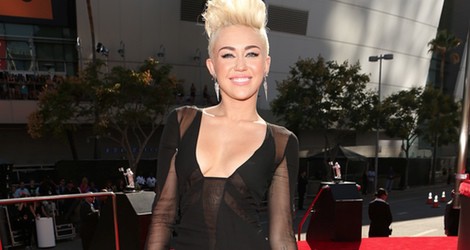 Miley Cyrus en los MTV Video Music Awards 2012