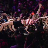 Taylor Swift durante su actuación en los MTV VMA 2012