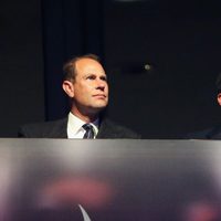 El Príncipe Eduardo y Sebastian Coe en la clausura de los Juegos Paralímpicos de Londres 2012