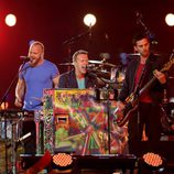 Coldplay durante su actuación en la clausura de los Juegos Paralímpicos de Londres 2012