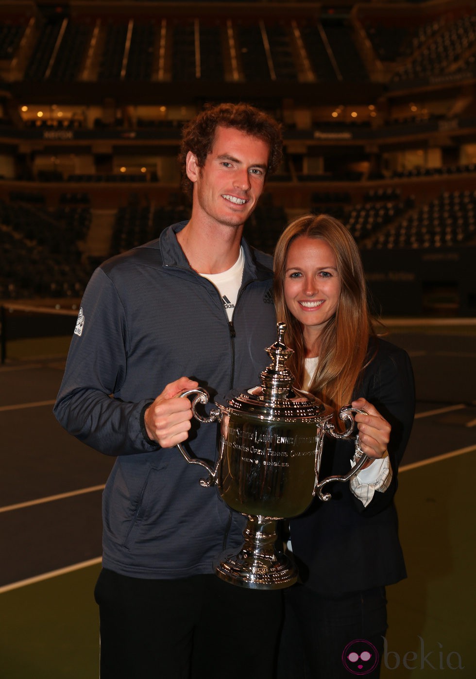Andy Murray y su novia Kim Sears con el trofeo de US Open 2012