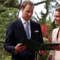 El Príncipe Guillermo y Kate Middleton en el Jardín Botánico de Singapur