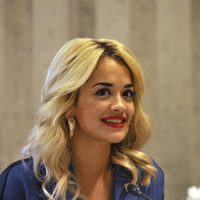 Rita Ora durante el rodaje del clip 'Shine Ya Light' en Kosovo