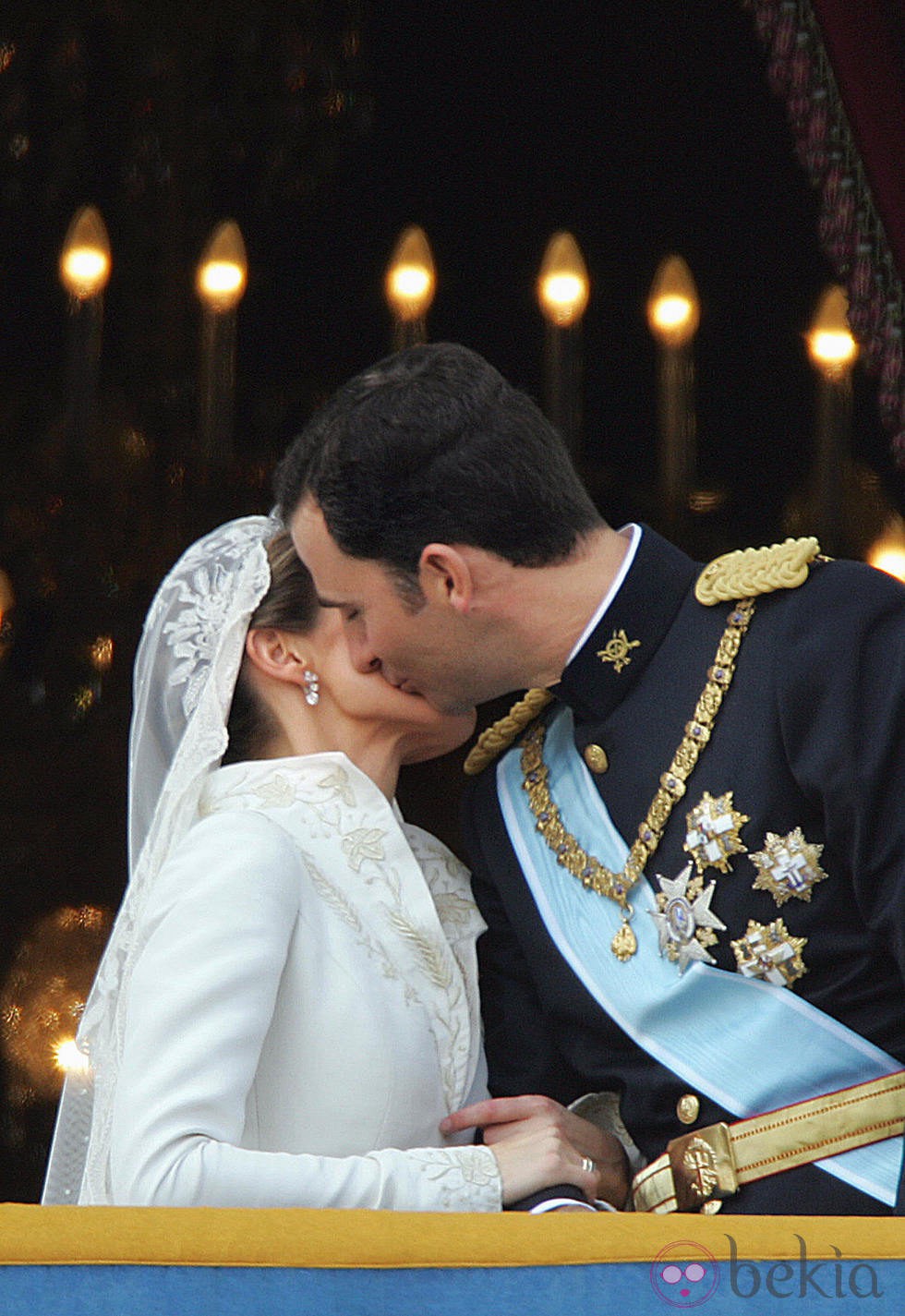 El beso de los Príncipes Felipe y Letizia el día de su boda