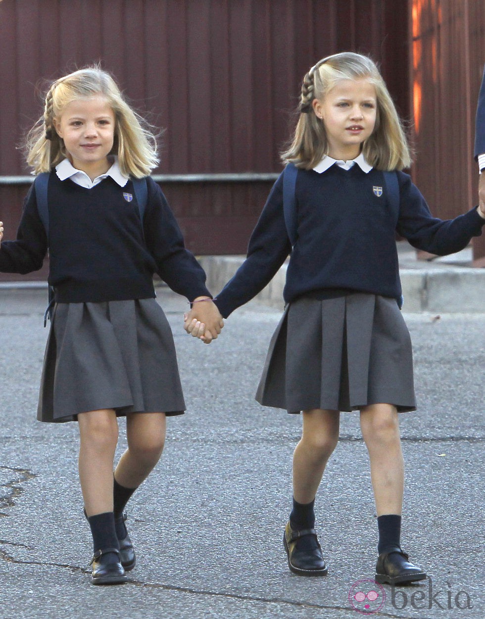 Las Infantas Leonor y Sofía en su primer día de colegio