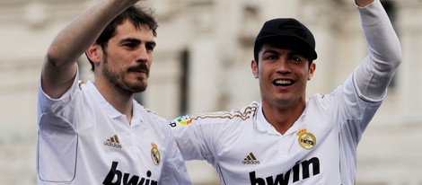 Iker Casillas y Cristiano Ronaldo celebrando el título de Liga 2012