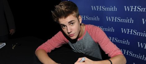 Justin Bieber en la firma de su libro 'Just Getting Started'