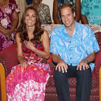 Los Duques de Cambridge muy sonrientes en Islas Salomón