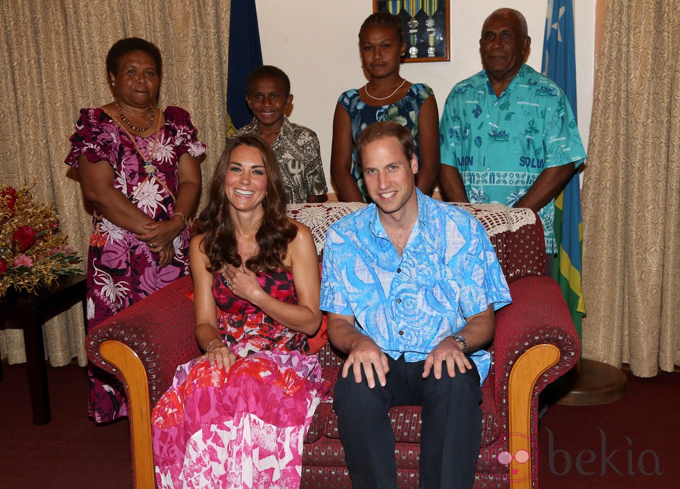 El Príncipe Guillermo y Kate Middleton en casa del Gobernador de Islas Salomón