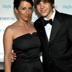 Justin Bieber y su madre Pattie Mallette en un evento