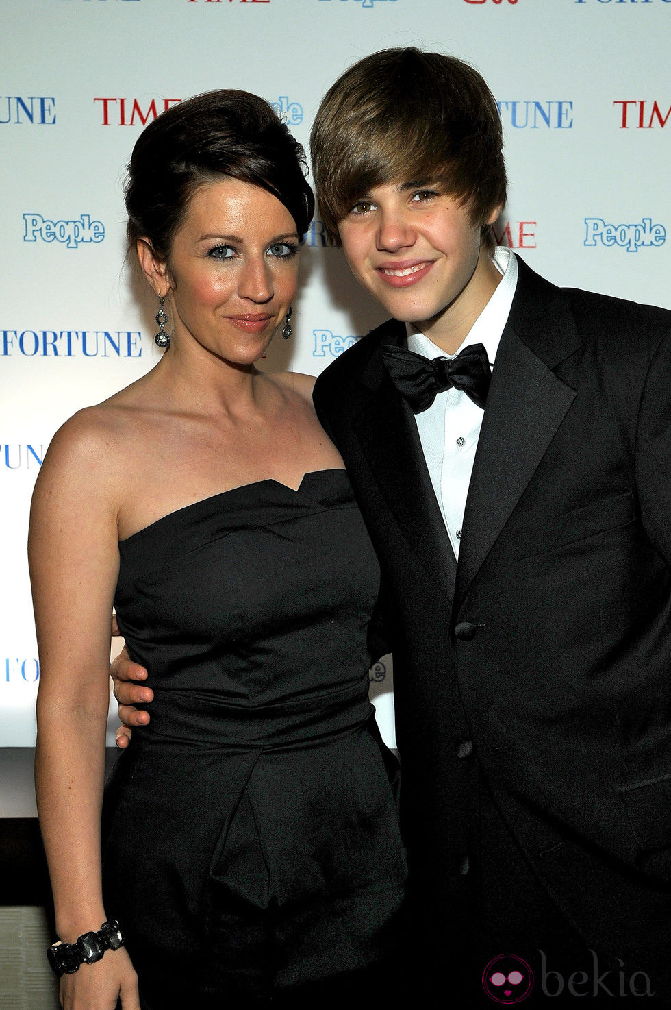 Justin Bieber y su madre Pattie Mallette en un evento
