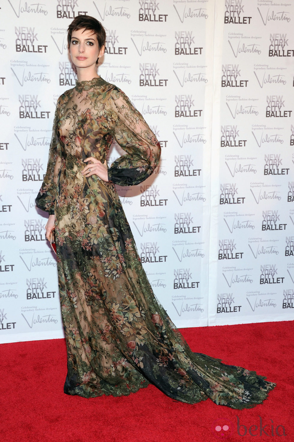 Anne Hathaway en la Gala de Otoño del Ballet de Nueva York 2012