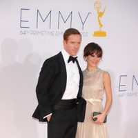 Damian Lewis y su mujer en los Emmy 2012
