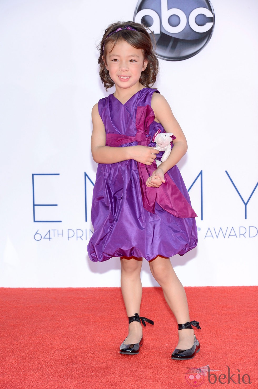 La pequeña Aubrey Anderson-Emmons en los Emmy 2012