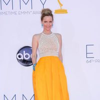 Leslie Mann en los Premios Emmy 2012