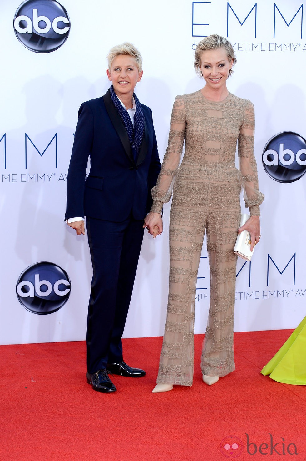 Ellen DeGeneres y Portia de Rossi en los Premios Emmy 2012